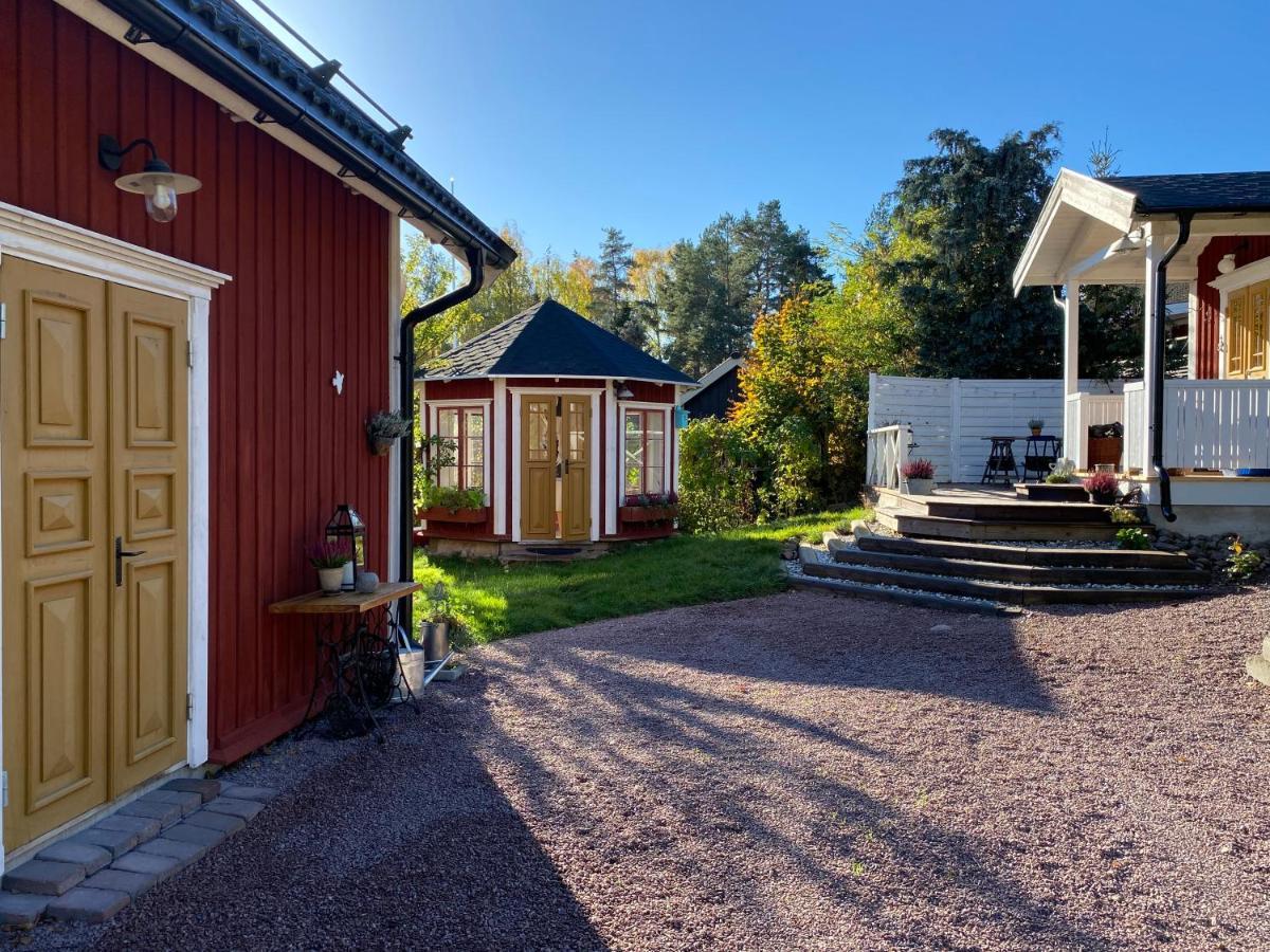 Roeda Huset Villa Hallstahammar ภายนอก รูปภาพ